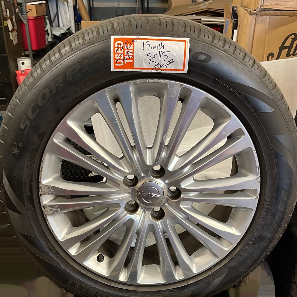 OEM Chrysler 19" Wheel