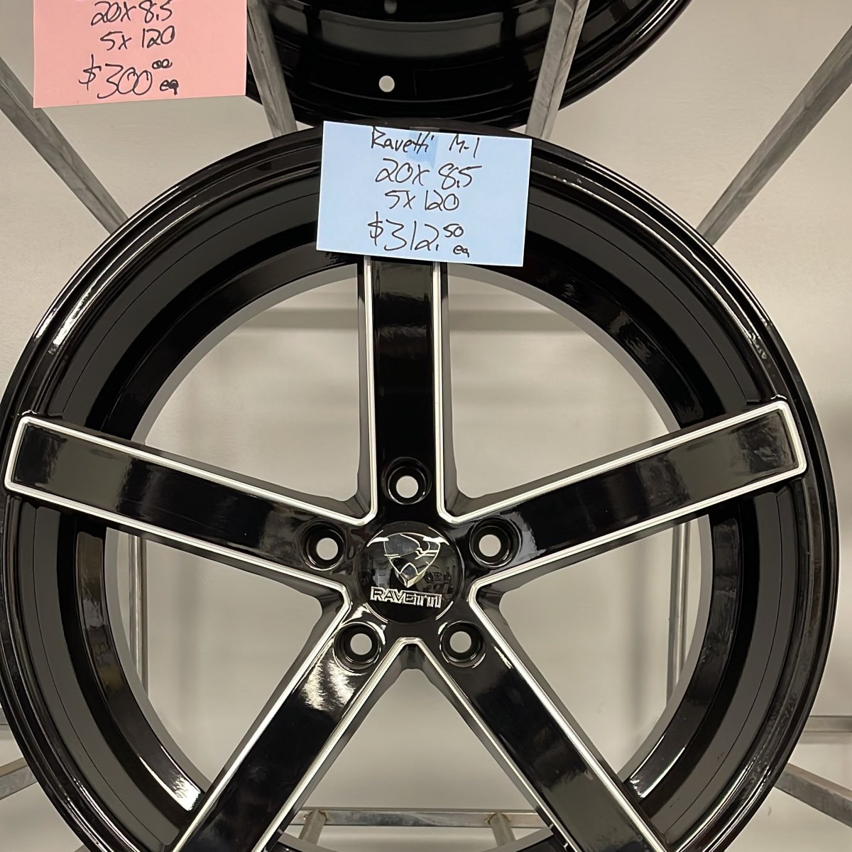 Ravetti M-1 20"x8.5" Wheel