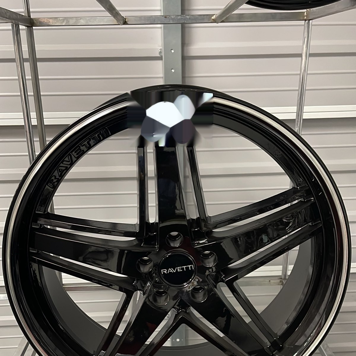 Ravetti M-6 22"x9" Wheel
