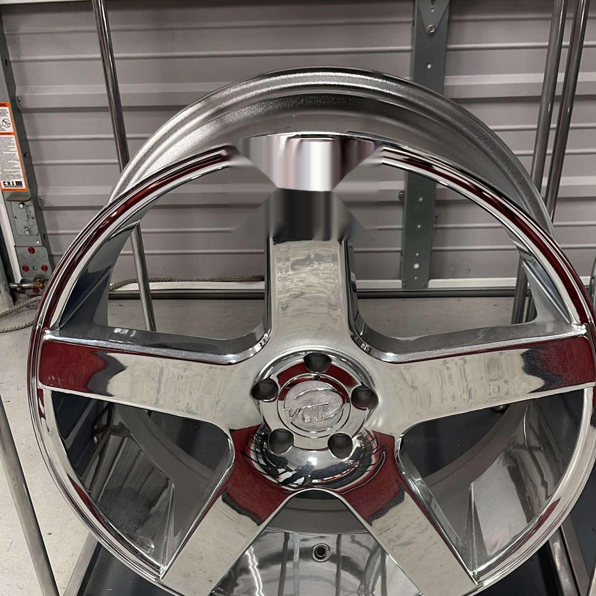 VCT 83 22"x9" Wheel